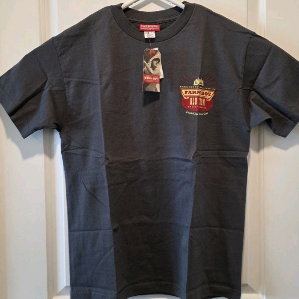 NWT Farmboy CO-OP & Feed Old Iron Sales & Service Mens Medium T Shirt
